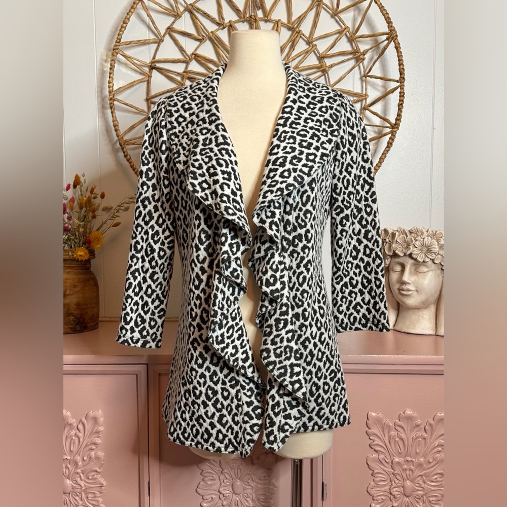 Calvin Klein Black and White Animal Print ruffle front blazer size‎ 4